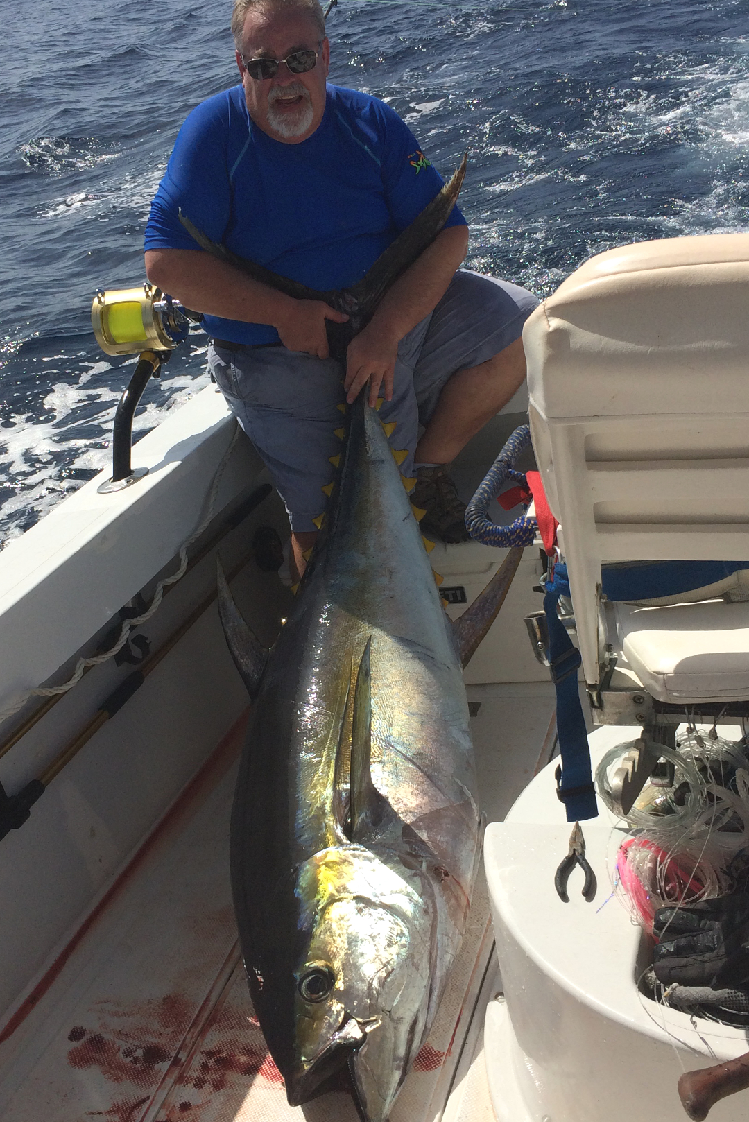 Ross Noble with our 2nd biggest tuna ever at 207lb